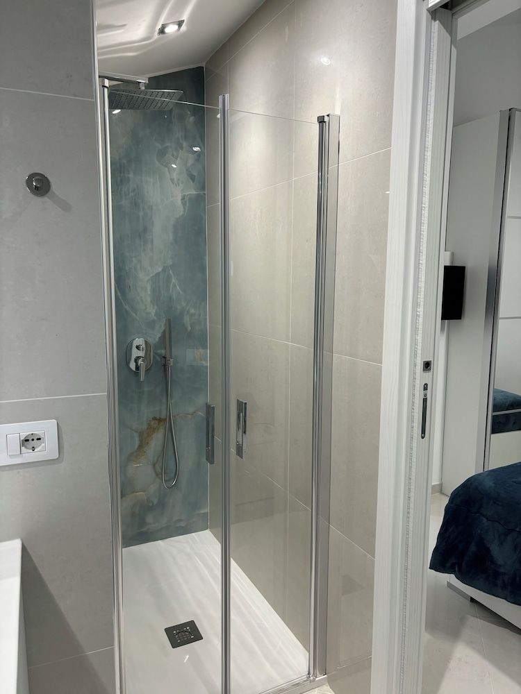 LA PERLA AZZURRA Apartment, Marina View 11