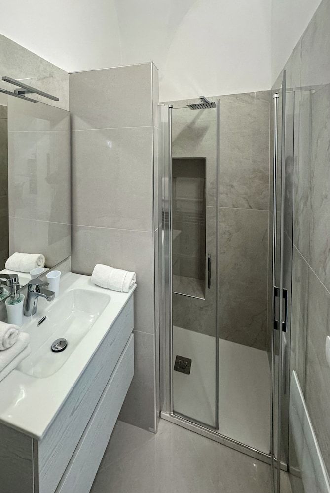 LA PERLA AZZURRA Superior Apartment, Balcony 9