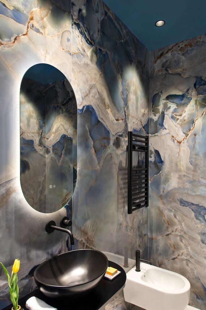 Dama Luxury Suites Pompei Deluxe Room 13