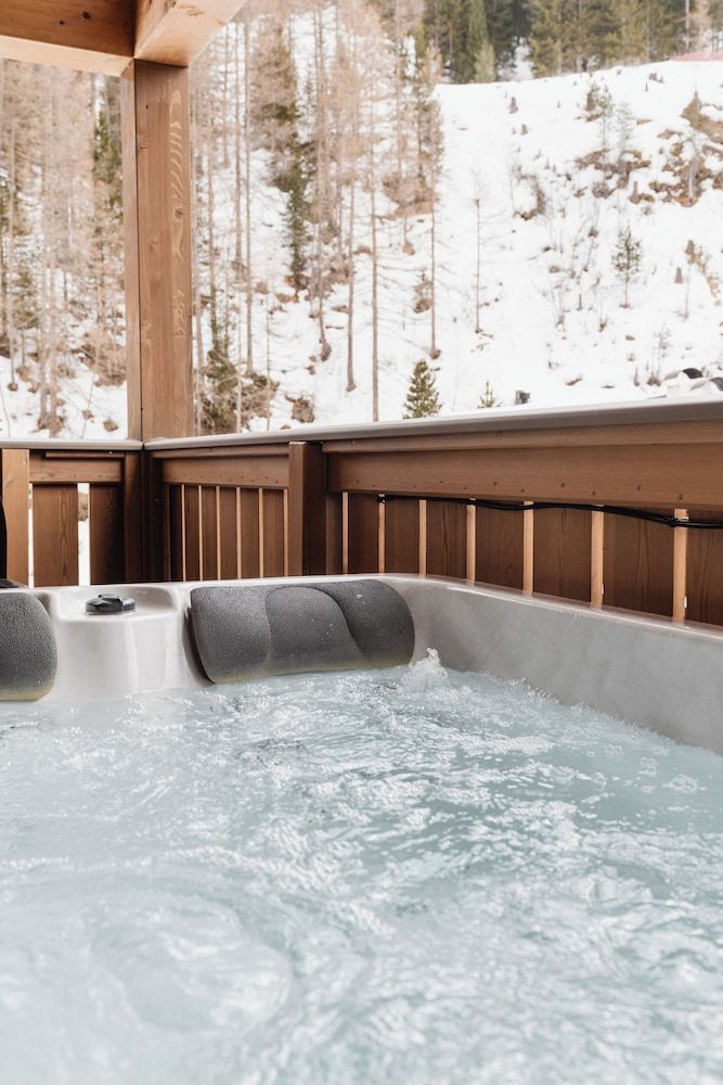 Comfort Suite, Balcony