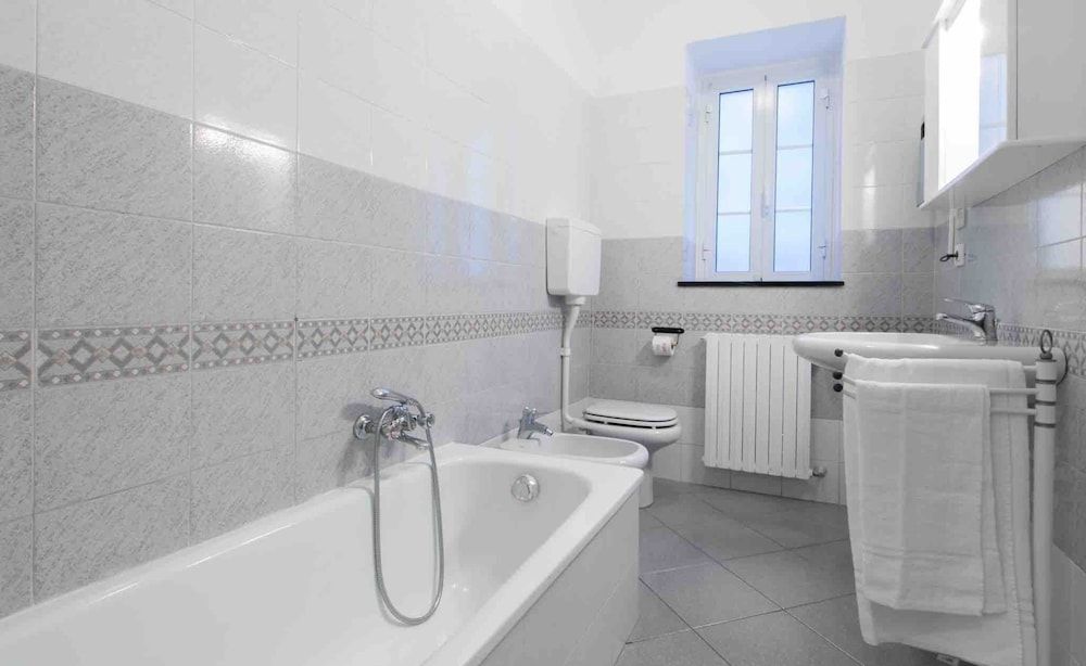 Casa Vacanze sul Borgo Appartamento in villa con piscina - piano terra 9