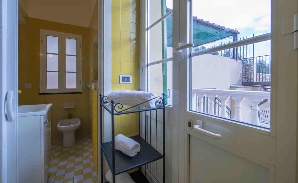 Casa Vacanze sul Borgo Appartamento deluxe in villa con piscina 11