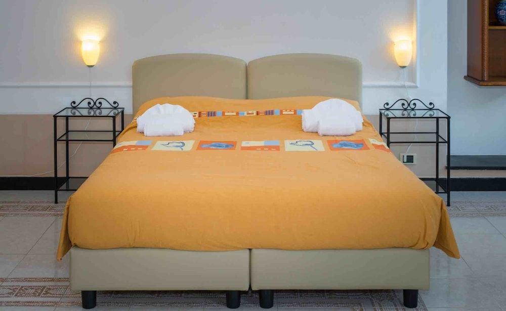 Casa Vacanze sul Borgo Appartamento deluxe in villa con piscina 3