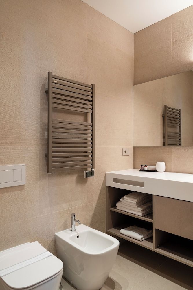 Lago Dorato Marina Lodge Superior Triple Room, Lake View 5