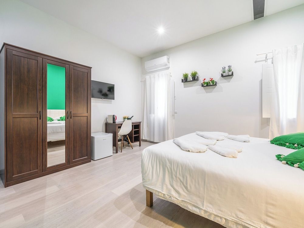 Deluxe Double Room, Balcony, City View