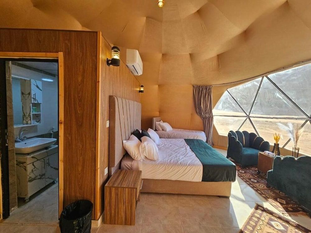 Bedouin Moon Deluxe Room 5