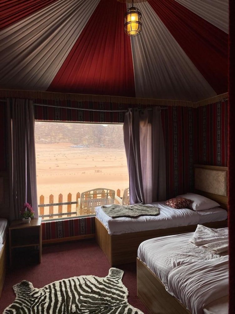 Whispers of the Stars Luxury Camp Deluxe Triple Room, Balcony, Mountain View 6