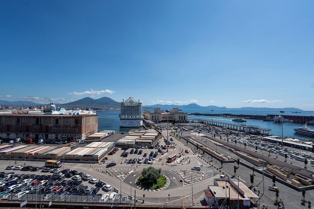 Mia Suites Angioino Family Double or Twin Room, Balcony, Sea View 16