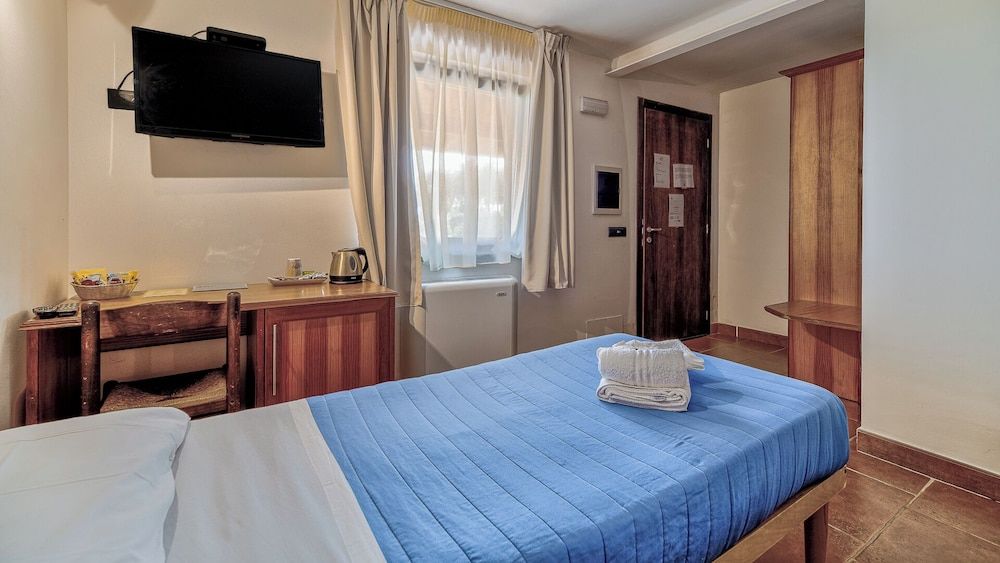 Tenuta dell'Argento by Rentbeat Triple Room 13