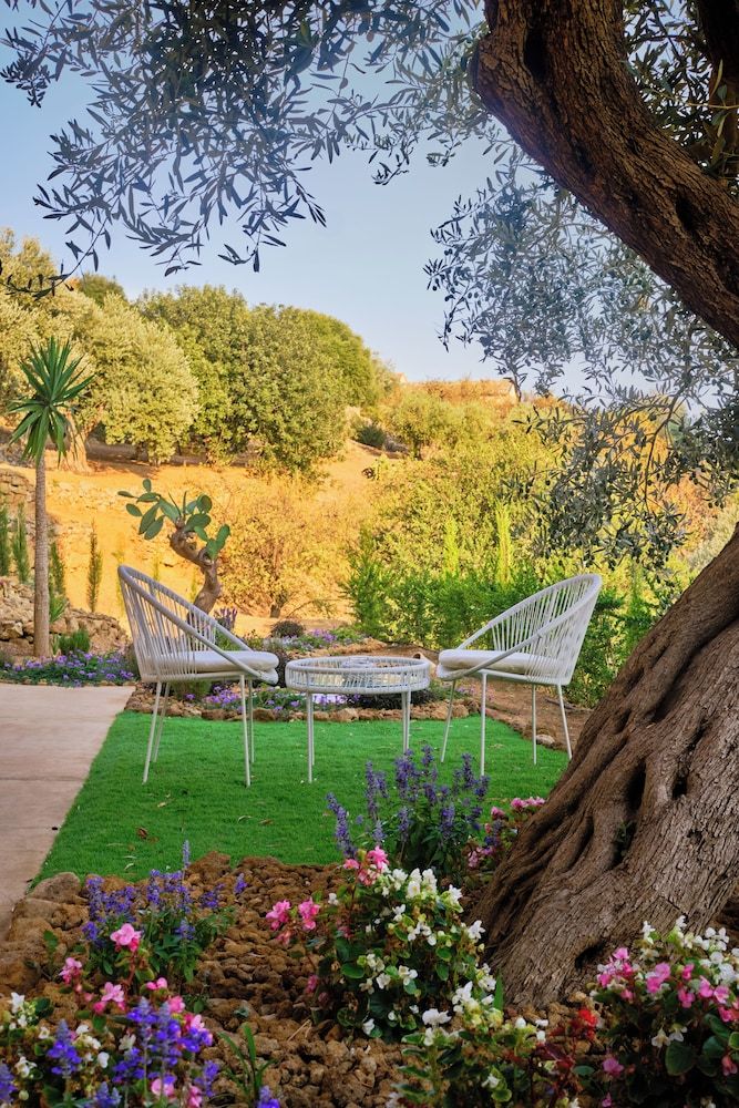 VILLA CAVETTA Luxury Duplex, City View 8