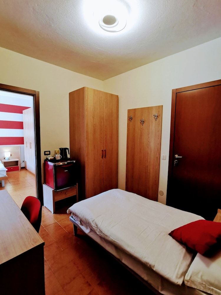 Affittacamere Le Rasole Family Room, Balcony, Mountain View 2