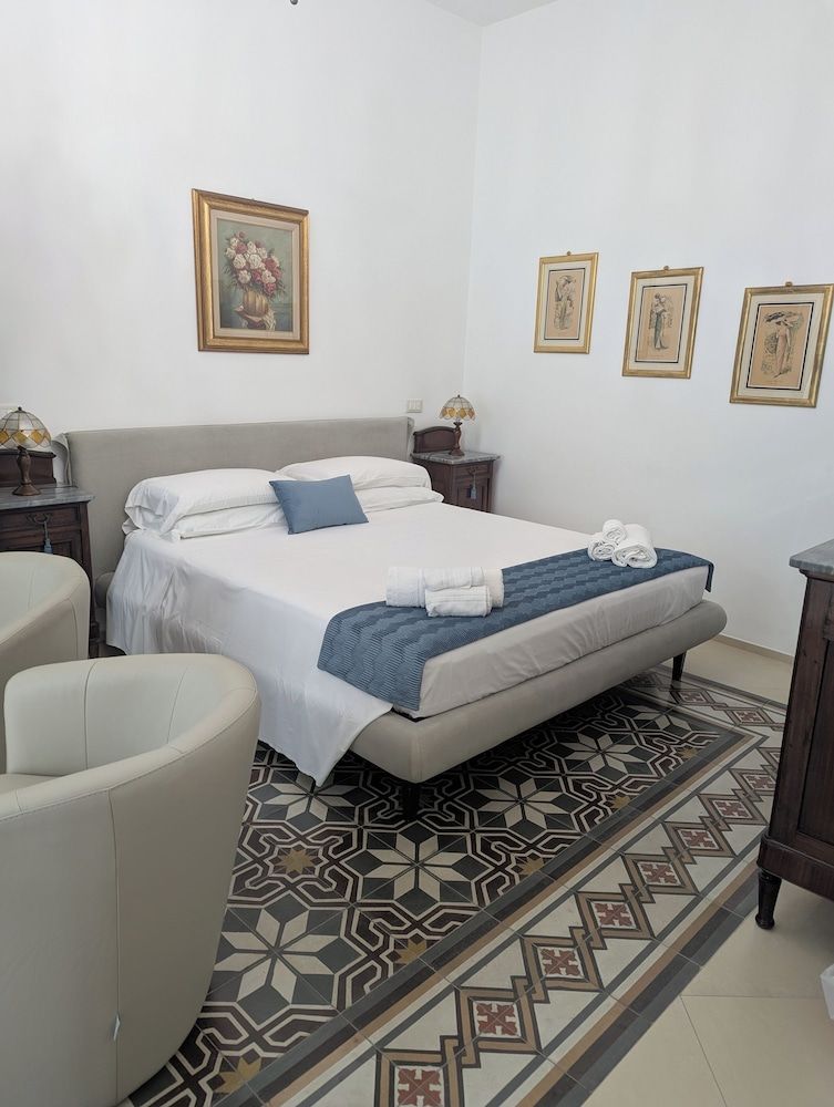 Comfort Double or Twin Room, Balcony, Courtyard View