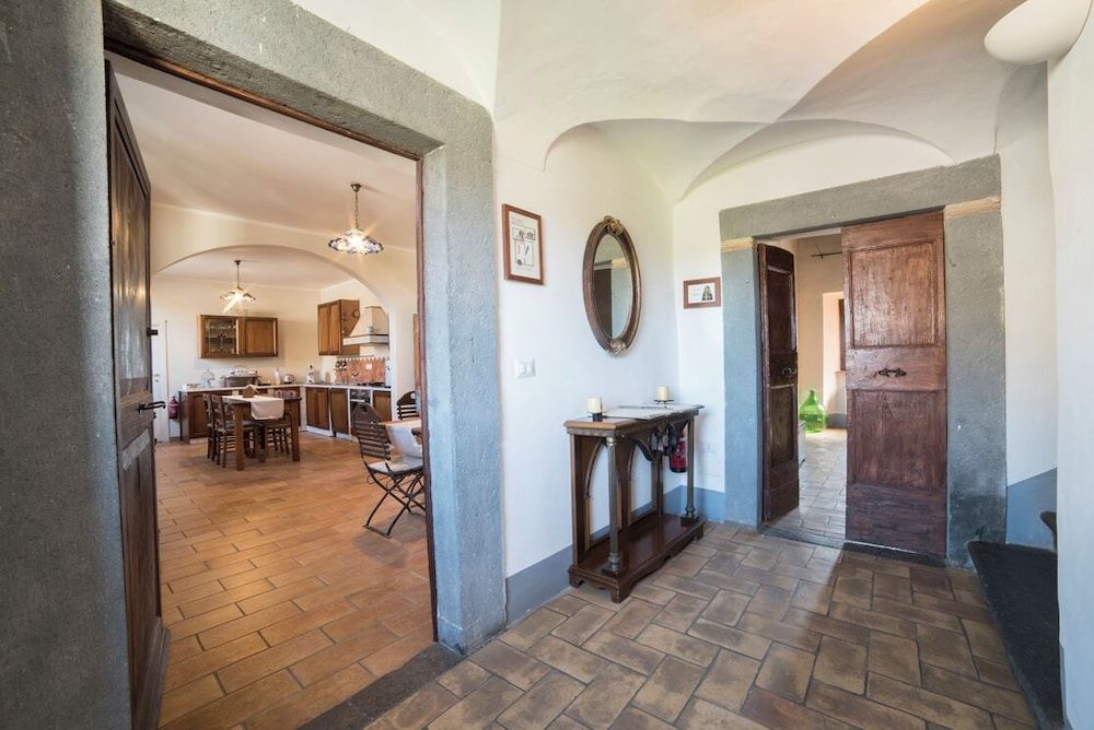 Palazzo Mazzini Deluxe Quadruple Room, City View 4