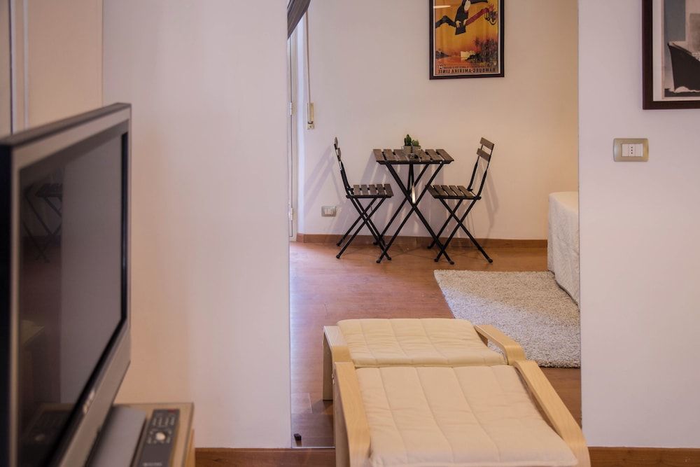 B&B Casa del Jazz Classic Apartment, Balcony, City View 12