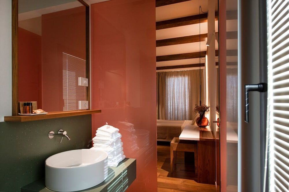 Locanda Remare Deluxe Double Room, Balcony, Canal View 9