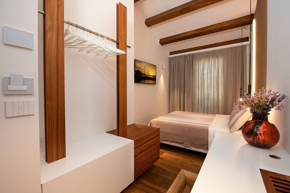 Locanda Remare Deluxe Double Room, Balcony, Canal View 4