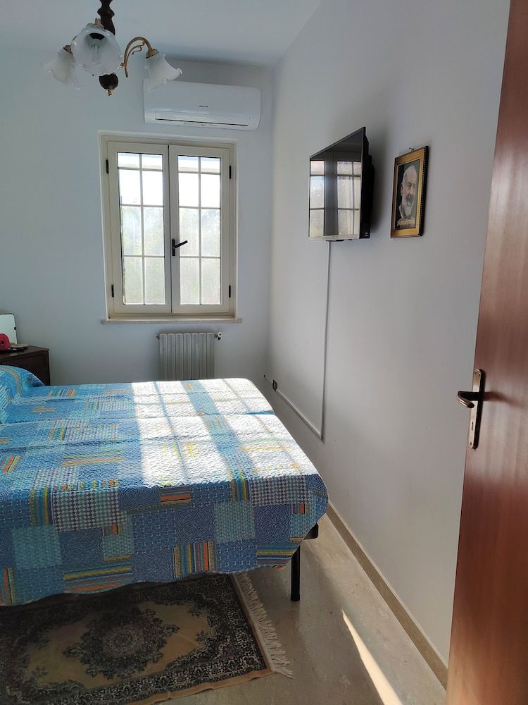 Holiday Calabria Rooms Classic Double or Twin Room, Garden View 7