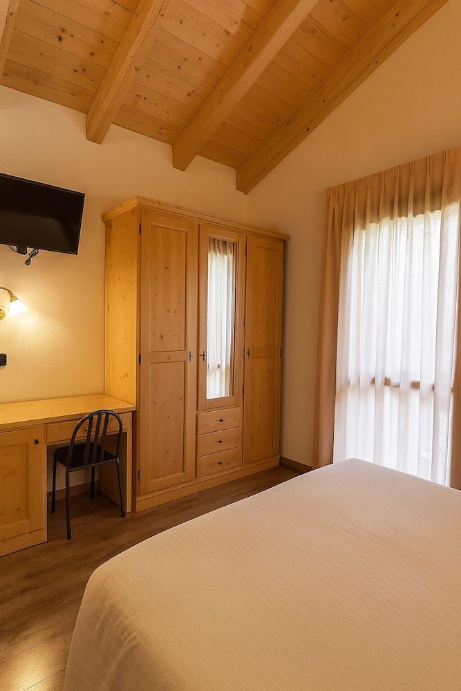 Superior Triple Room, Balcony