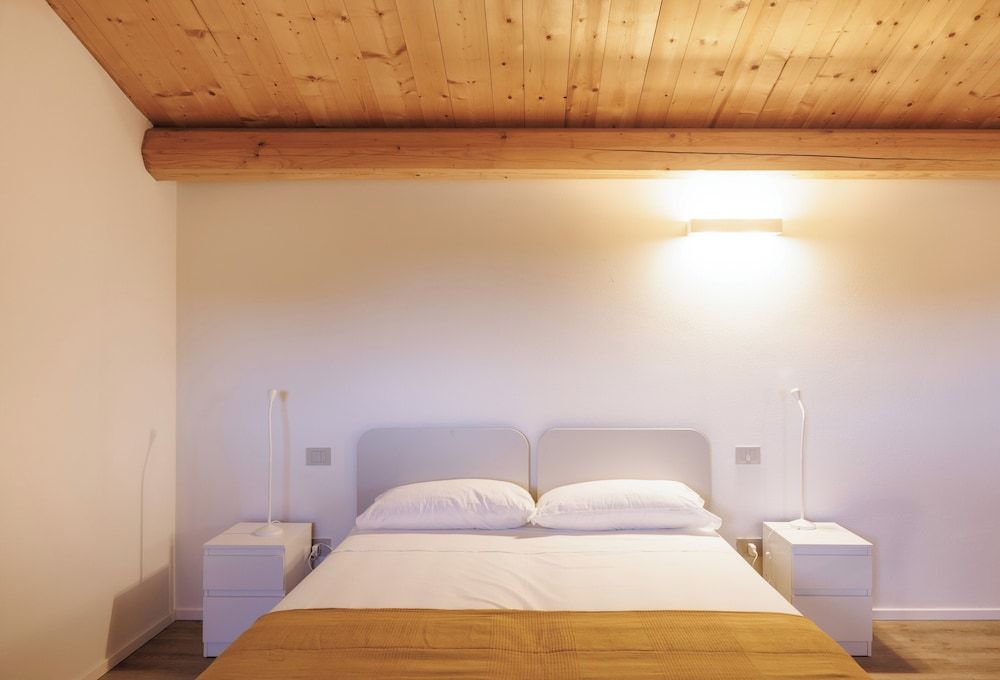 Castel Bricon - Dimora di campagna Superior Double or Twin Room, Pool View 7