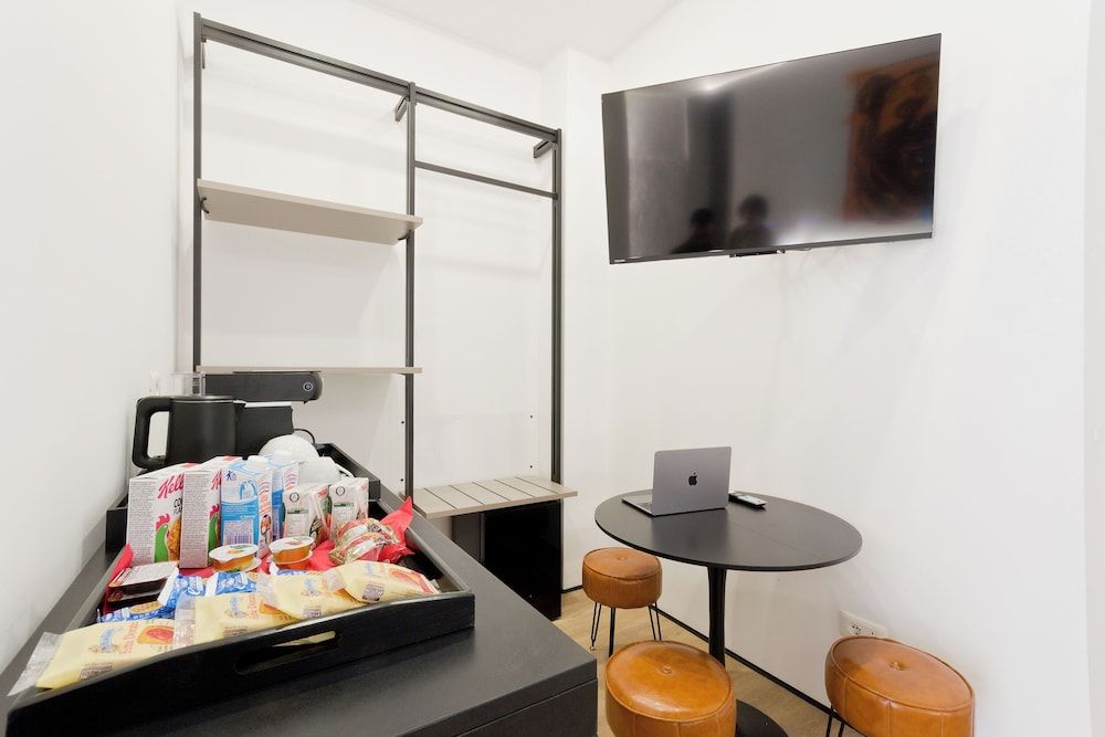 Borgo Centrale Rooms Comfort Double or Twin Room, 1 King Bed with Sofa bed, Non Smoking, Courtyard View 2