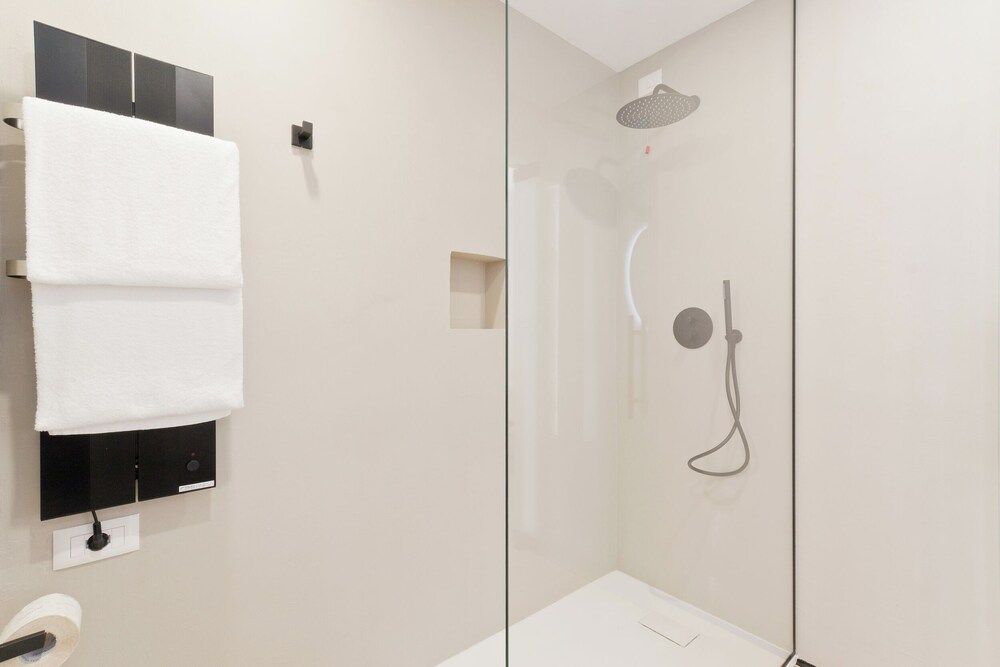 Borgo Centrale Rooms Comfort Double or Twin Room, 1 King Bed with Sofa bed, Non Smoking, Courtyard View 6