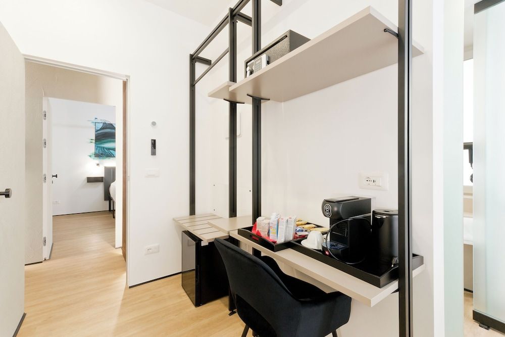 Borgo Centrale Rooms Deluxe Double or Twin Room, 1 King Bed, Non Smoking, Garden View 5