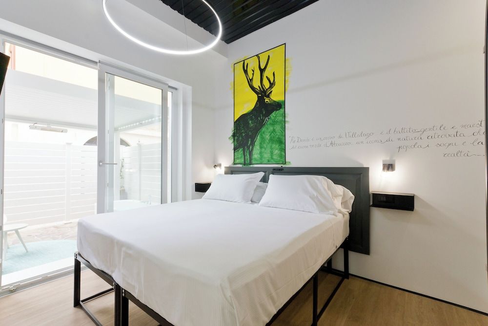 Borgo Centrale Rooms Deluxe Double or Twin Room, 1 King Bed, Non Smoking, Garden View 7