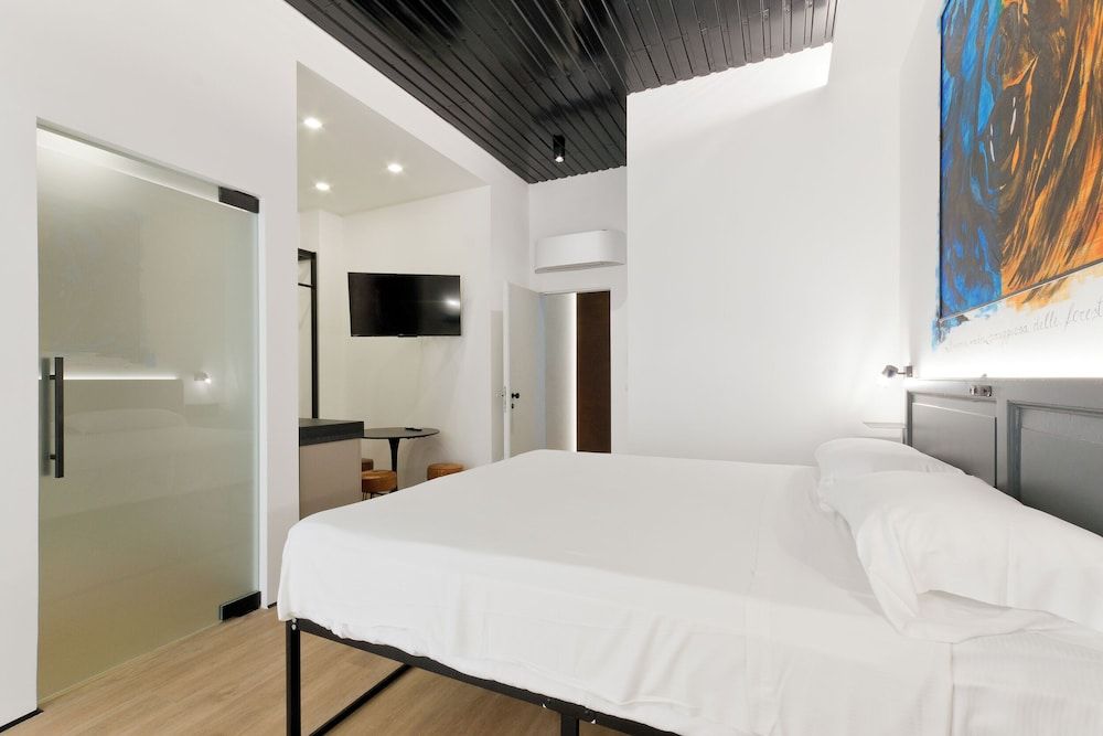 Borgo Centrale Rooms Comfort Double or Twin Room, 1 King Bed with Sofa bed, Non Smoking, Courtyard View 10