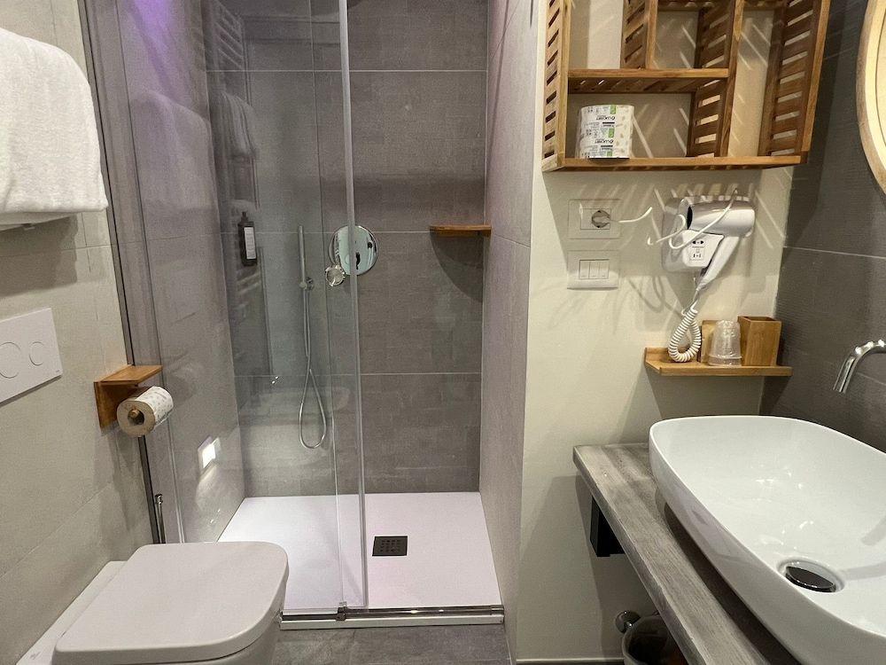 Pescaramare Comfort Double or Twin Room, 1 Queen Bed, Balcony, City View 32