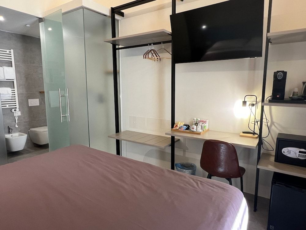 Pescaramare Comfort Double or Twin Room, 1 Queen Bed, Balcony, City View 27