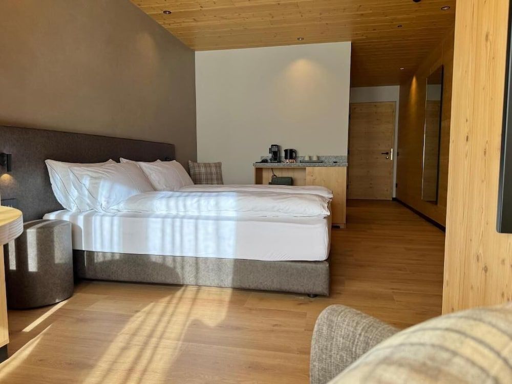 Hotel Damelis Deluxe Double or Twin Room, Mountain View 3