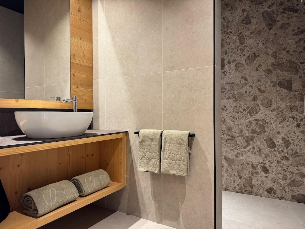 Hotel Damelis Luxury Double or Twin Room, Mountain View 5