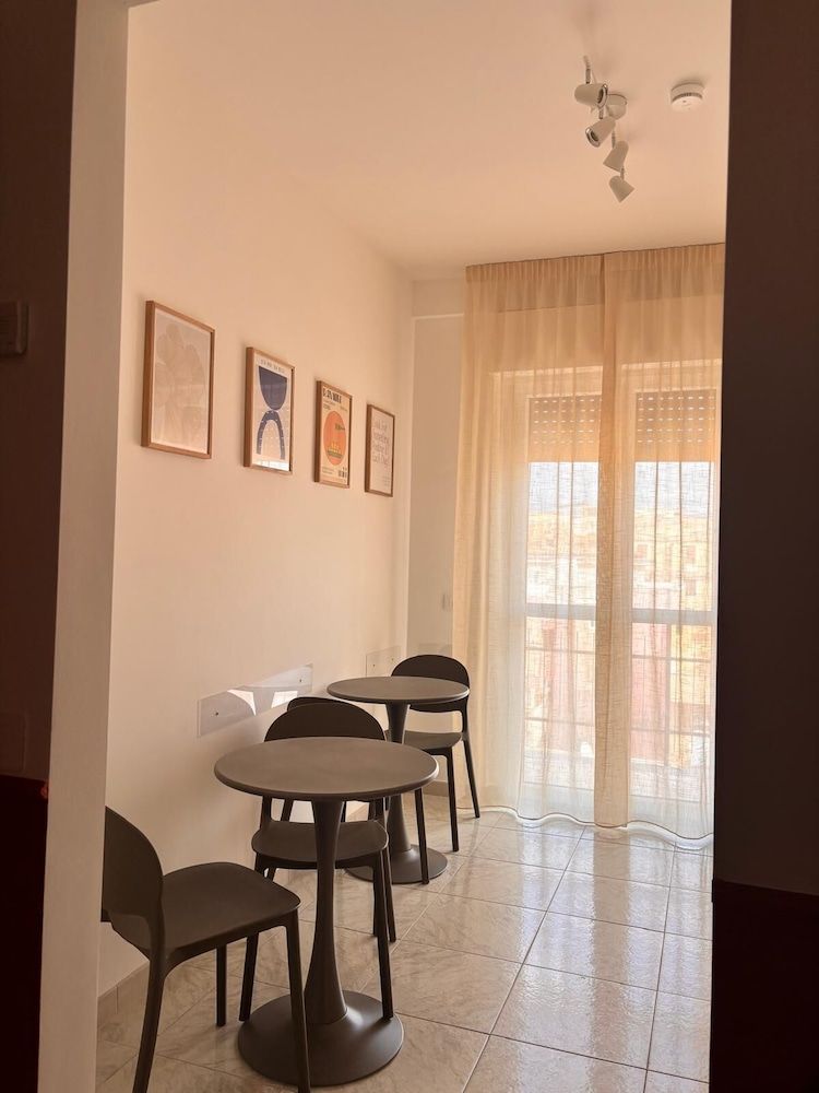 Cruise Stop Guest House Double Room (1 Bedroom) 8