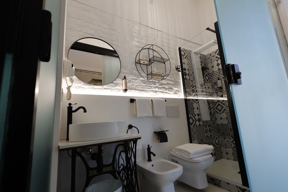 OkHome Comfort Double or Twin Room, 1 Queen Bed, Private Bathroom, City View 26