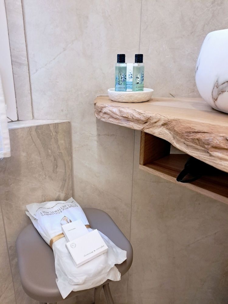 Frem Lord Exclusive Double Room, City View 8