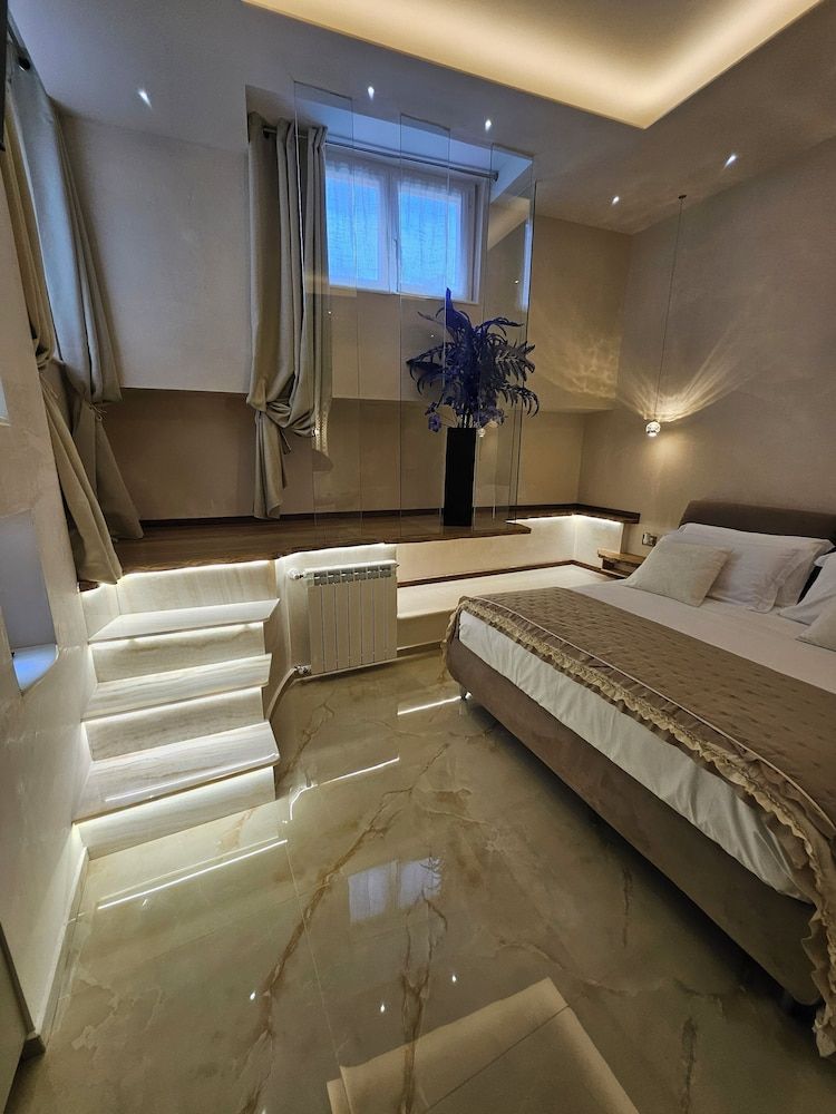 Frem Lord Superior Double Room, City View 2