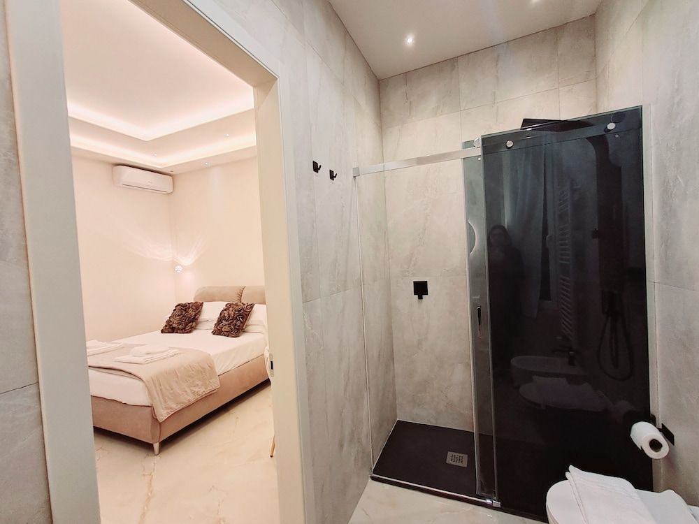 Frem Lord Exclusive Double Room, City View 6