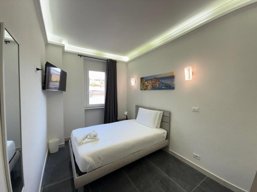 Deluxe Single Room