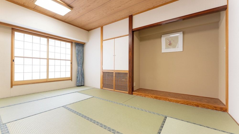 Universal Japanese-Style Room with Shared Bathroom