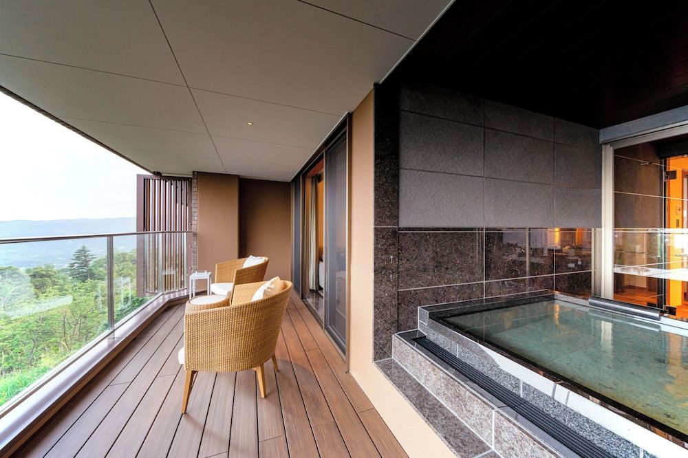 Deluxe Terrace Twin Room B1 with Open-Air Hot Spring - 3rd Floor (East Building) Non Smoking