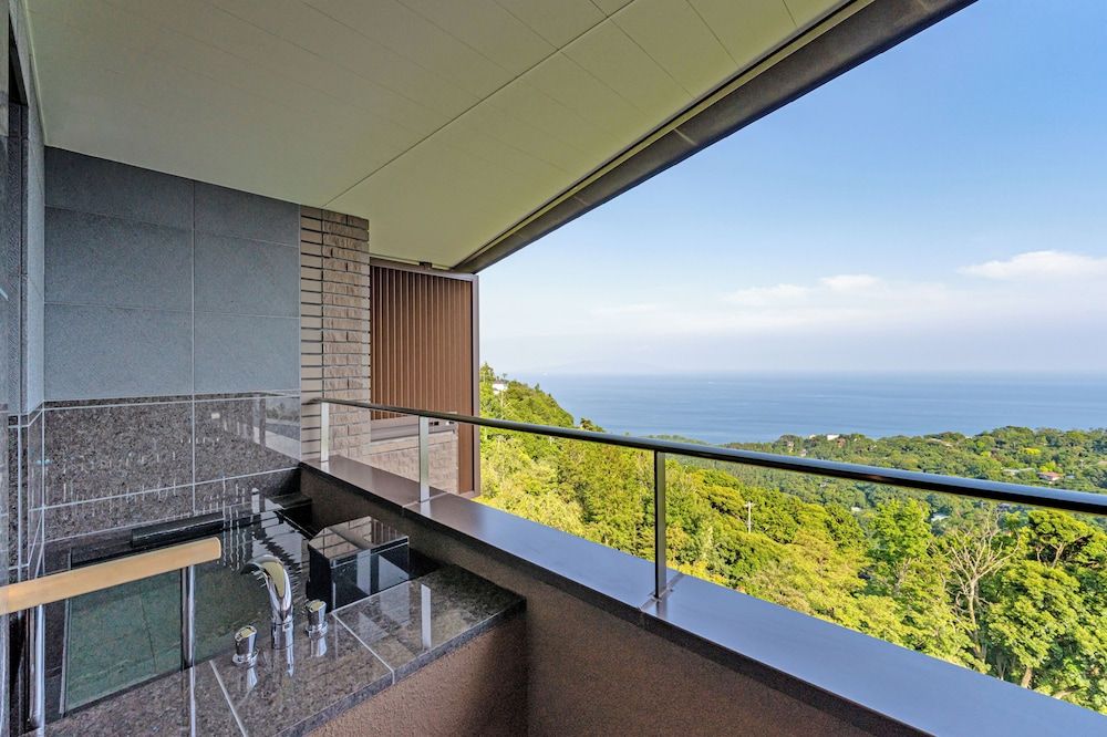 Deluxe Terrace Twin Room B2 with Open-Air Hot Spring - 3rd4th Floor (East Building) Non Smoking