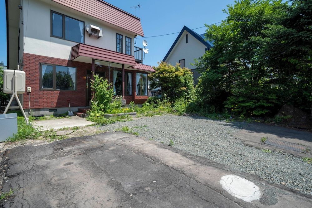 GROUNDBLOOM YIG STAY