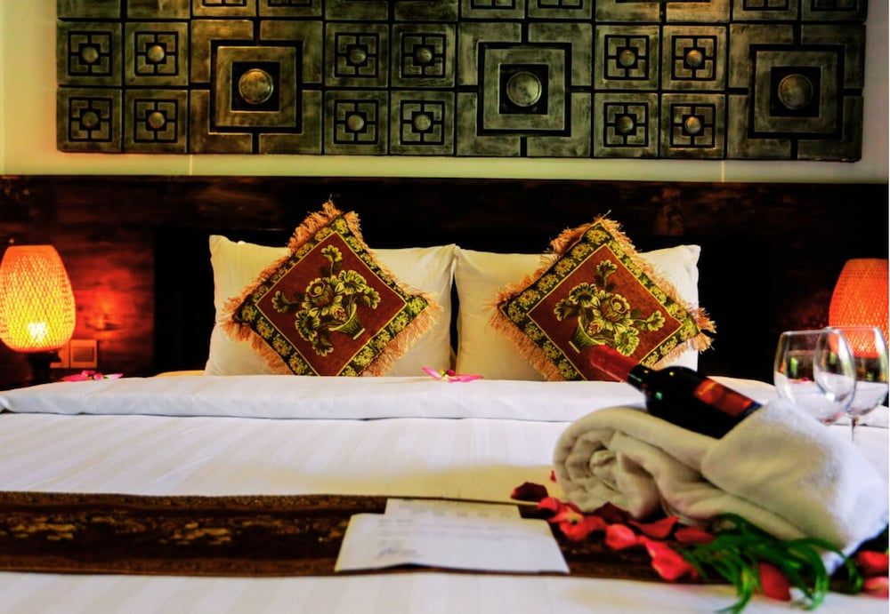 Angkor Home 27 Deluxe Twin, Balcony, Pool View 16