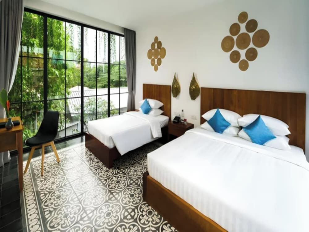 Room-family Suite With Balcony Room, 1 Bedroom, Smoking, Balcony 5