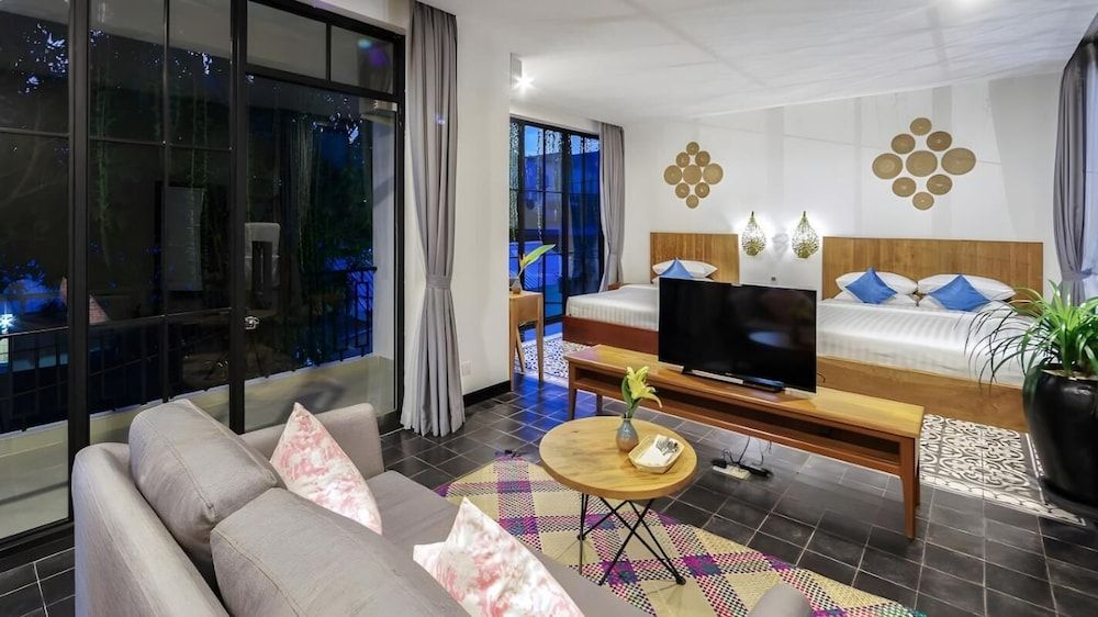 Room-family Suite With Balcony Room, 1 Bedroom, Smoking, Balcony 10