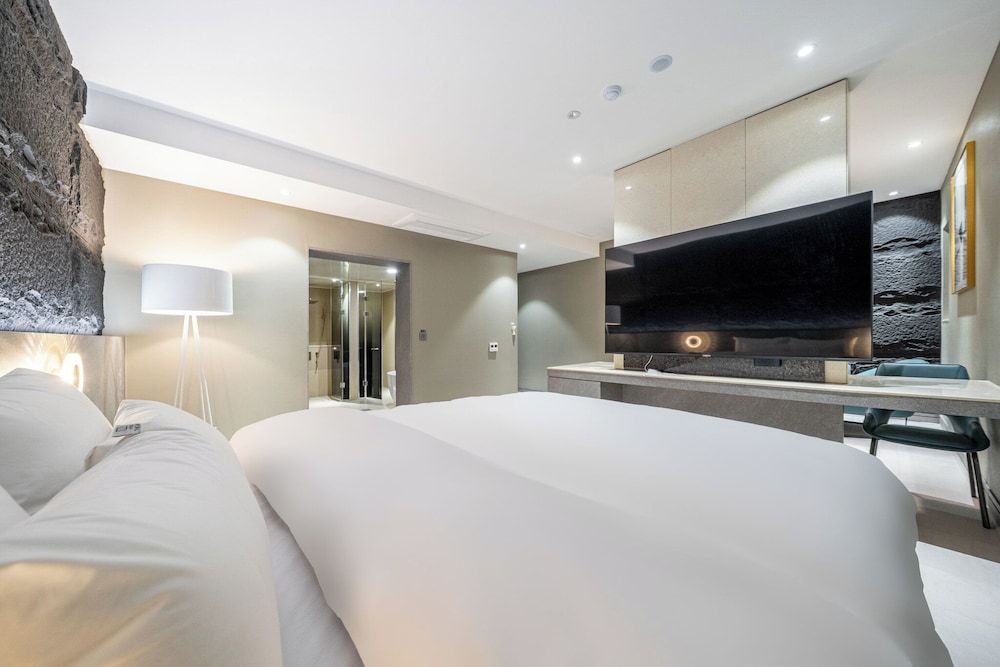 TheWall Hotel Deluxe Double Room 3