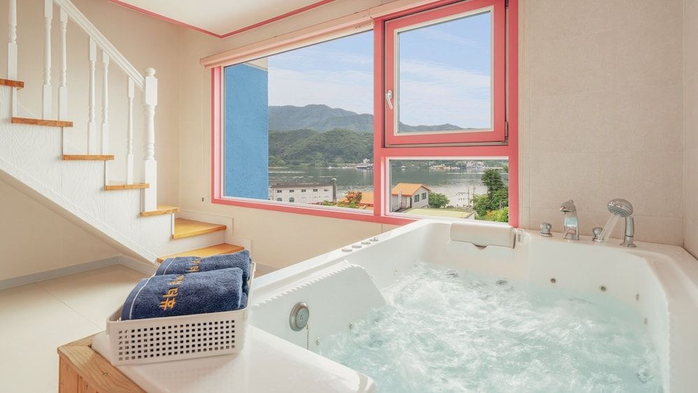 Gapyeong The Hue Spa Pension Basic Room, 1 Bedroom (Room A-301 (Spa/ BBQ)) 5