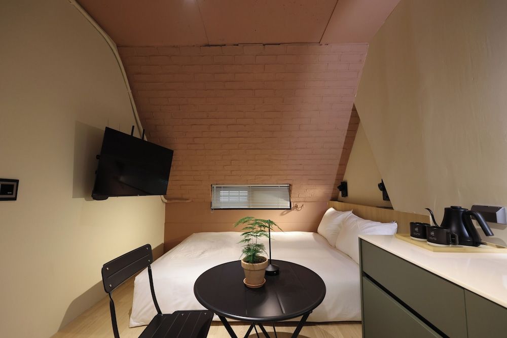 HOTEL ARRIVE EULJIRO TUM Standard Double Room