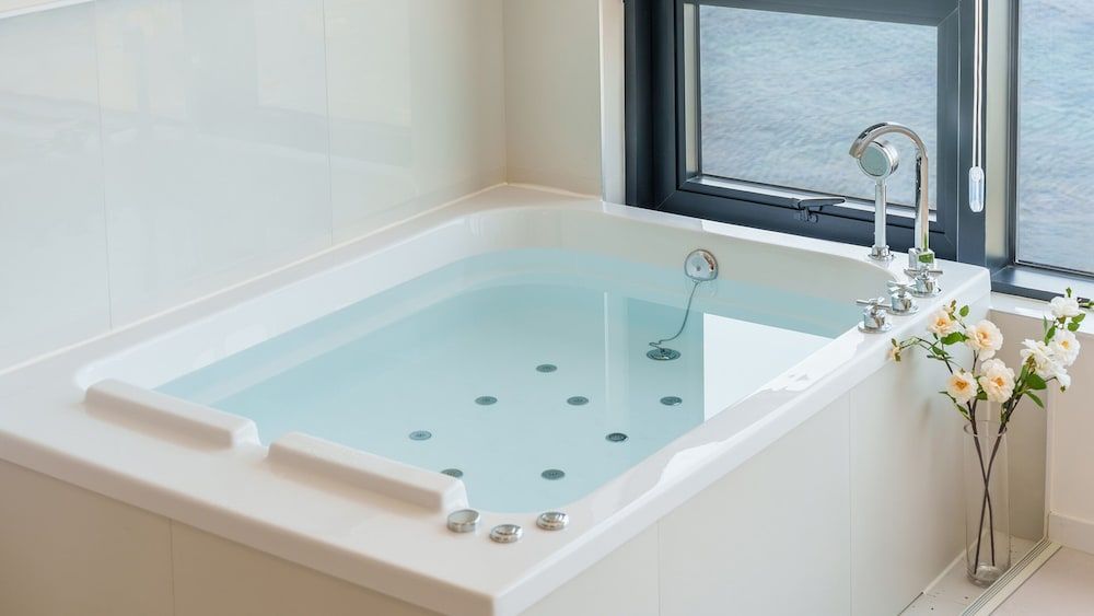 Donghae Neulbadarang Ocean View Pension Basic Room, 2 Bedrooms (Room 502 (Full Ocean View / Spa)) 4