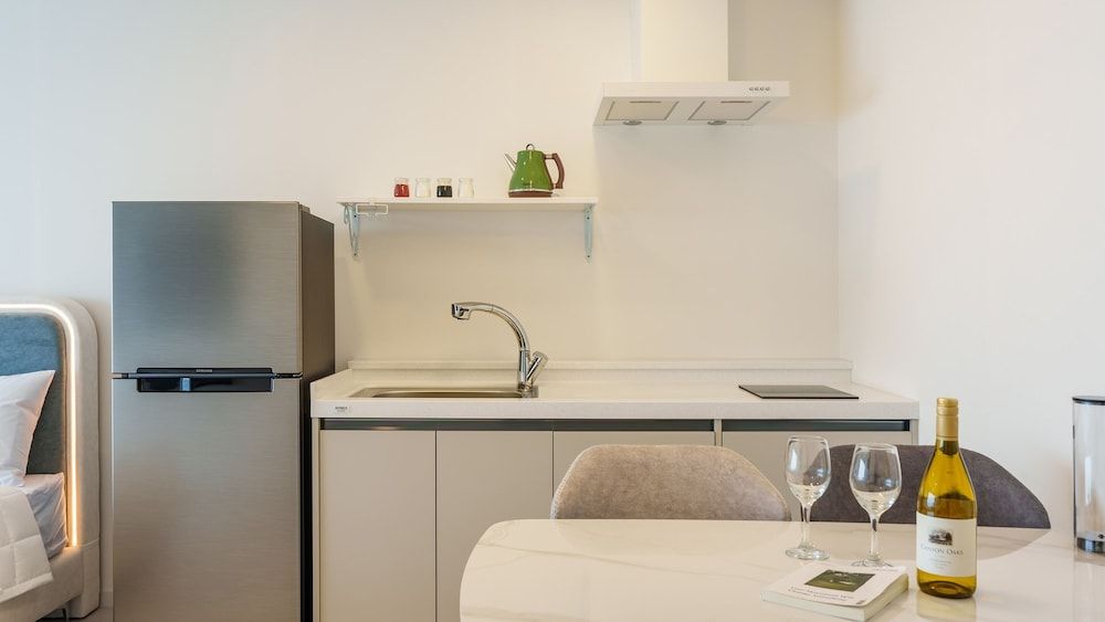 Donghae Neulbadarang Ocean View Pension Basic Room, 1 Bedroom (Room 401 (Full Ocean View / Spa)) 7